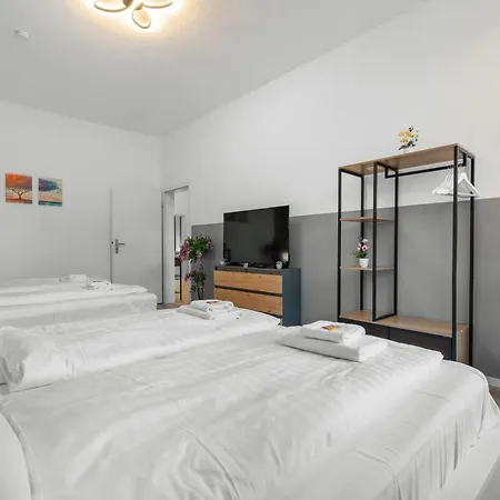 High-quality, Comfortable, Fully Equipped, 6 Beds Appartement *