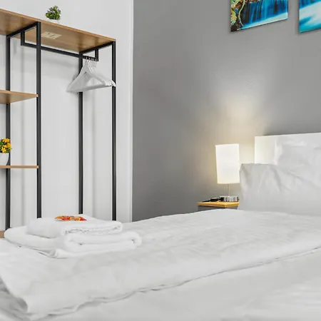 High-quality, Comfortable, Fully Equipped, 6 Beds Duisbourg