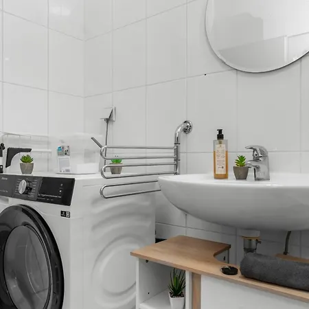 High-quality, Comfortable, Fully Equipped, 6 Beds Lejlighed