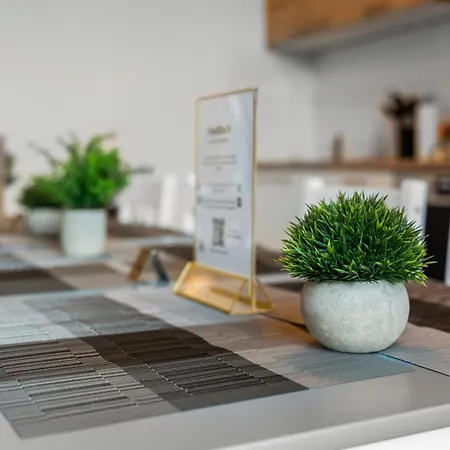 아파트 High-quality, Comfortable, Fully Equipped, 6 Beds 뒤스부르크