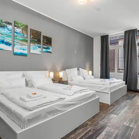 아파트 High-quality, Comfortable, Fully Equipped, 6 Beds *