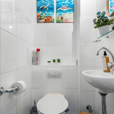 High-quality, Comfortable, Fully Equipped, 6 Beds * Duisbourg
