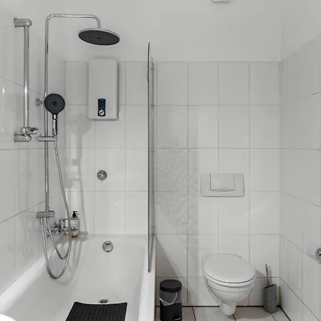 High-quality, Comfortable, Fully Equipped, 6 Beds Appartement Duisbourg