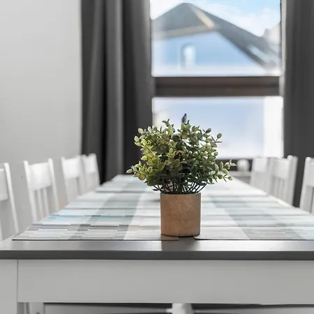 High-quality, Comfortable, Fully Equipped, 6 Beds Appartement Duisbourg