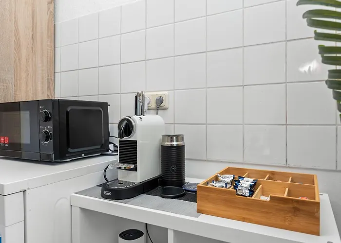 High-quality, Comfortable, Fully Equipped, 6 Beds 아파트 뒤스부르크