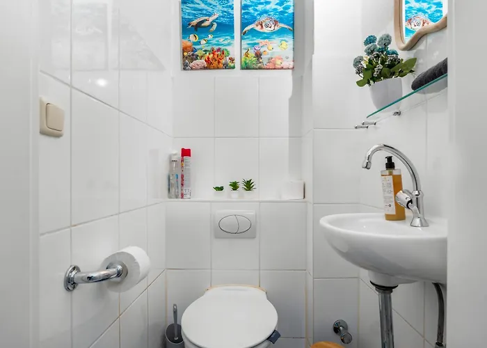 High-quality, Comfortable, Fully Equipped, 6 Beds * 뒤스부르크